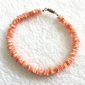 Orange shell chip boho beaded bracelet